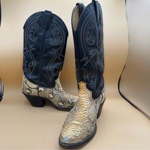 Vintage Back Cut Python‎ Snakeskin Cowboy Boots, Silver Tips, Men’s 8.5 D, EUC